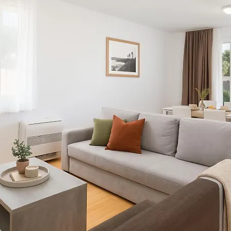 Sunny 1311 * Petrcane